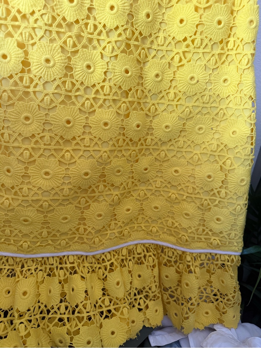 Juicy Couture Yellow Crochet Lace Sleeveless Shift Dress - Picture 4 of 7